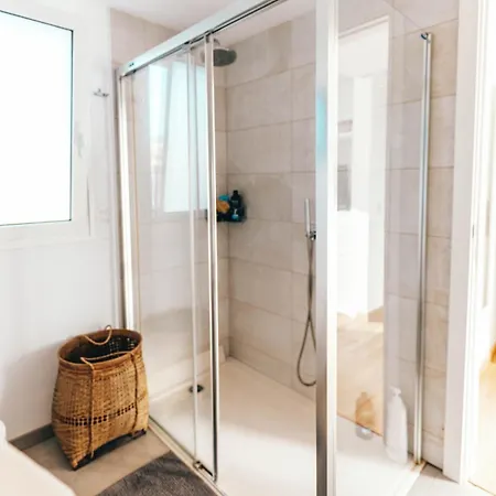 بيت للعطل Luxury In *